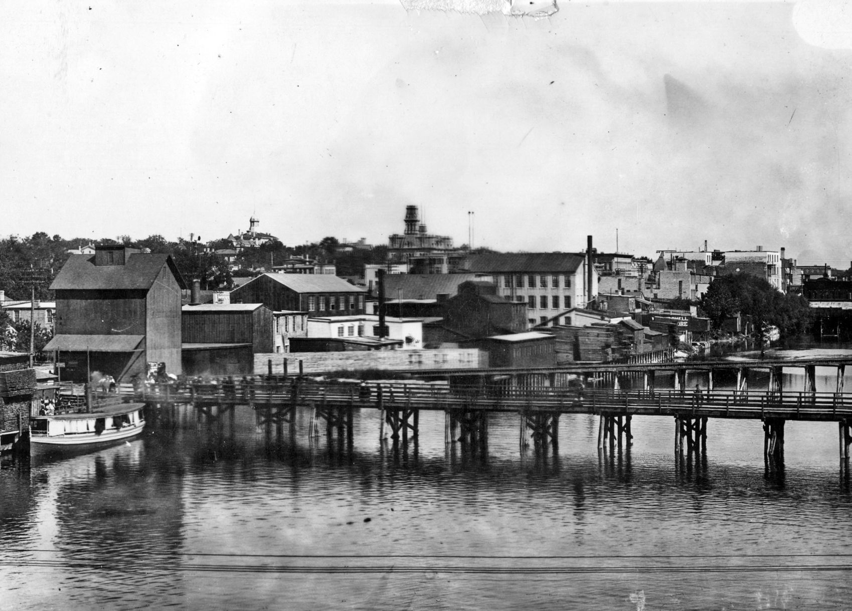 GazetteHistory_CenterAveBridge